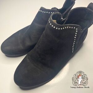Suede Black Healed Zipper Booties Silver Studs Girls Size 2 PRELOVED